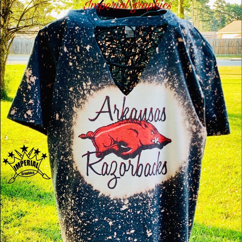 RaZorback custom bleached tee with custom V choker